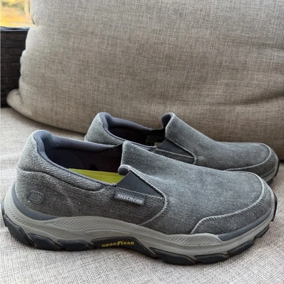 Skechers Men's Charcoal Slip-On Loafers - Picture 1 of 2